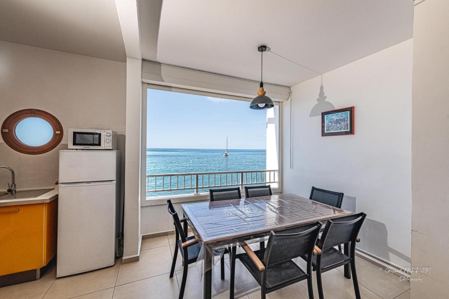 Les Penates - Appt Vue Mer Proche Plage Saint-Pierre Экстерьер фото